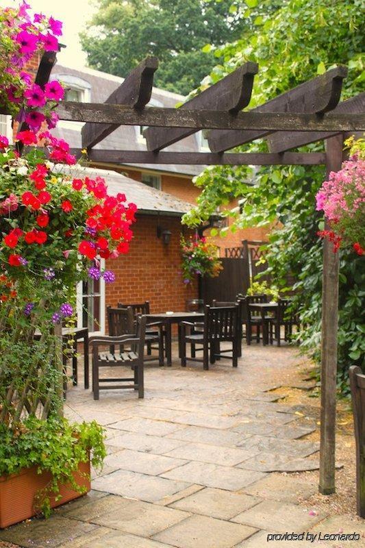 Waterloo Hotel Каруторн Ресторан фото