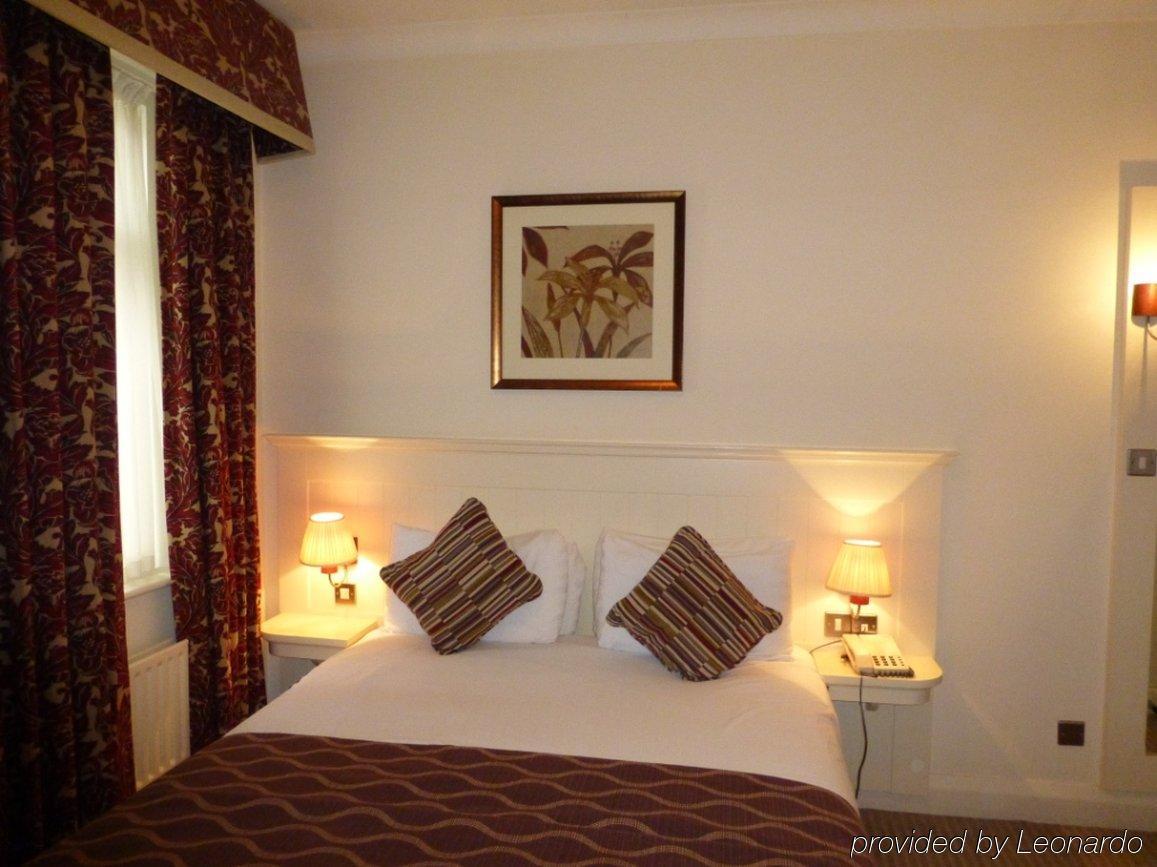 Waterloo Hotel Каруторн Екстер'єр фото